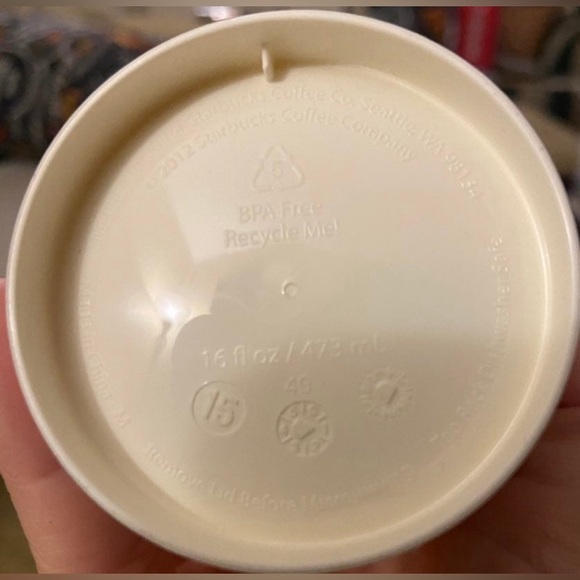 Starbucks cup - Picture 2 of 3